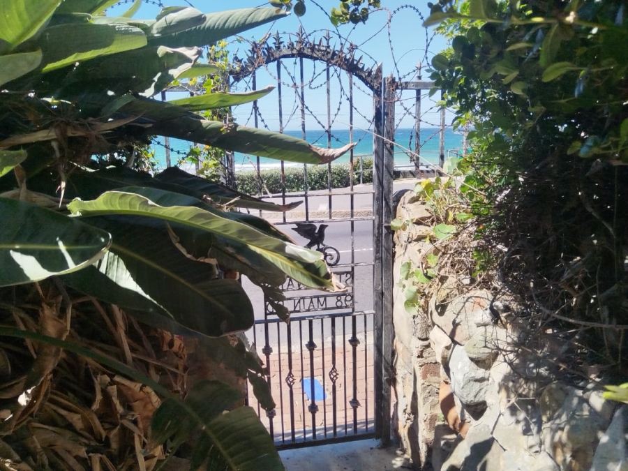 To Let 3 Bedroom Property for Rent in St James Western Cape